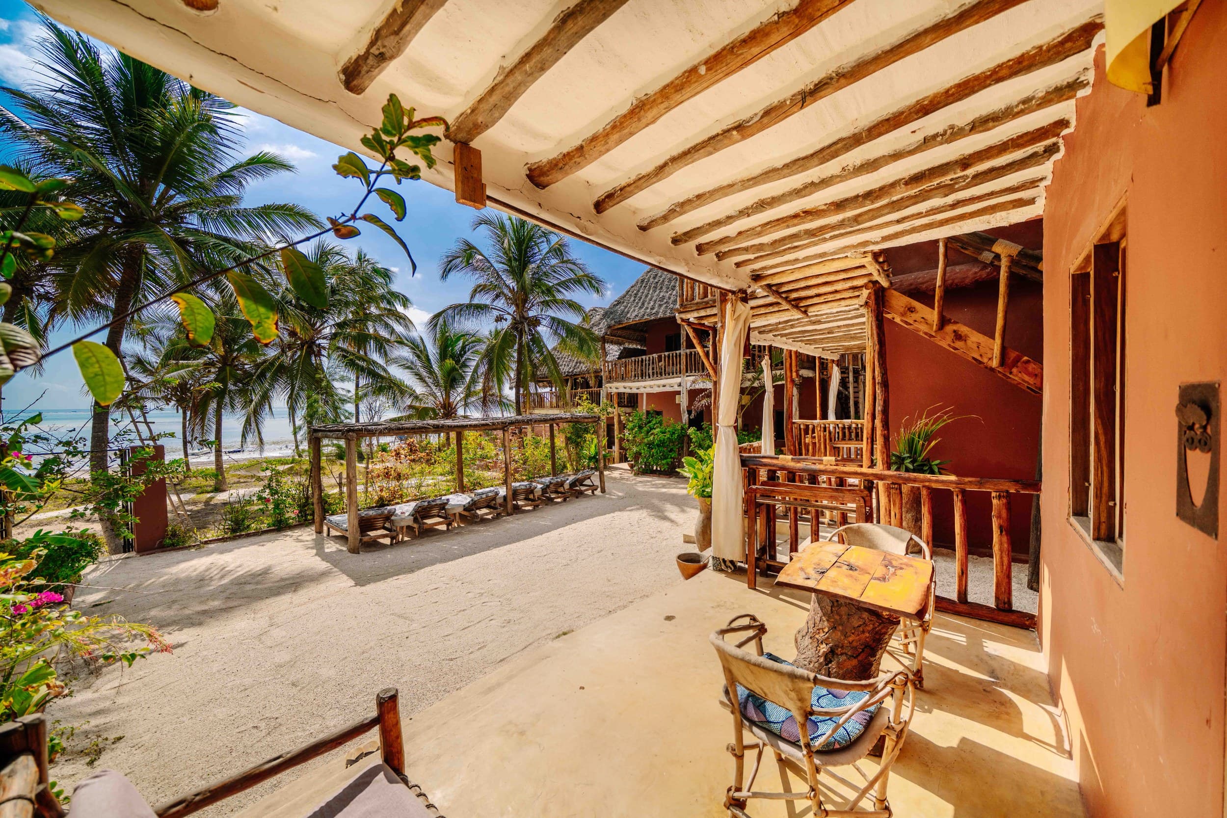 Shanuo Beach Bungalows
