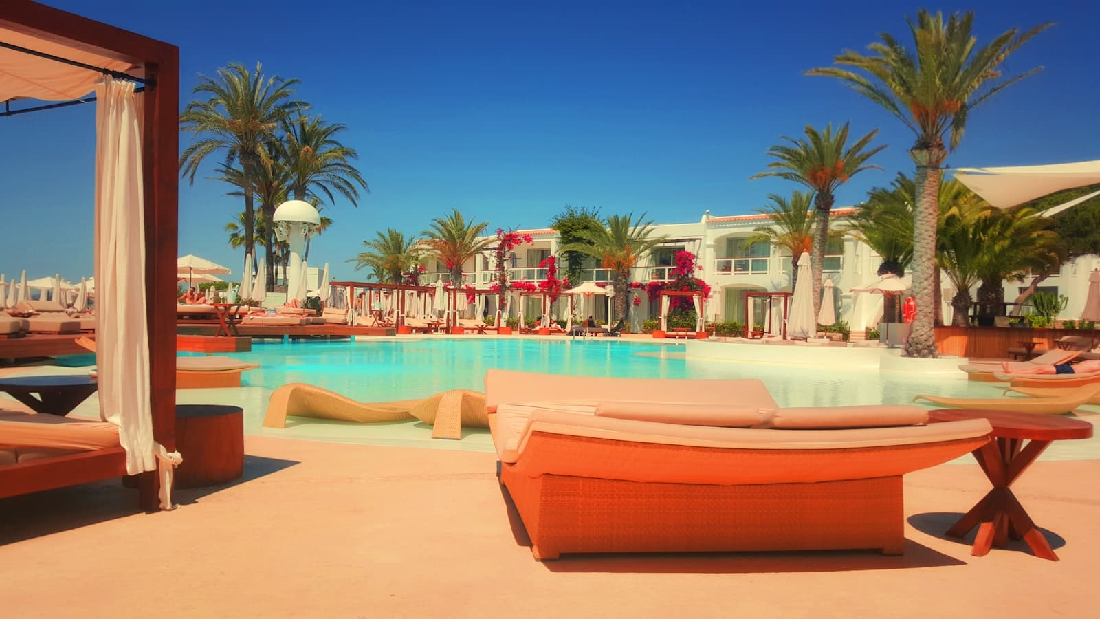 Breezes Beach Club & Spa