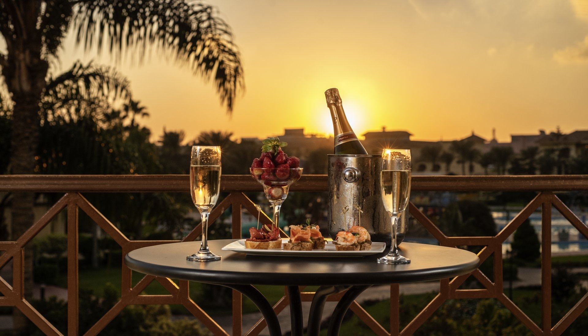 Mövenpick Hotel Cairo-Media City – Bild 1