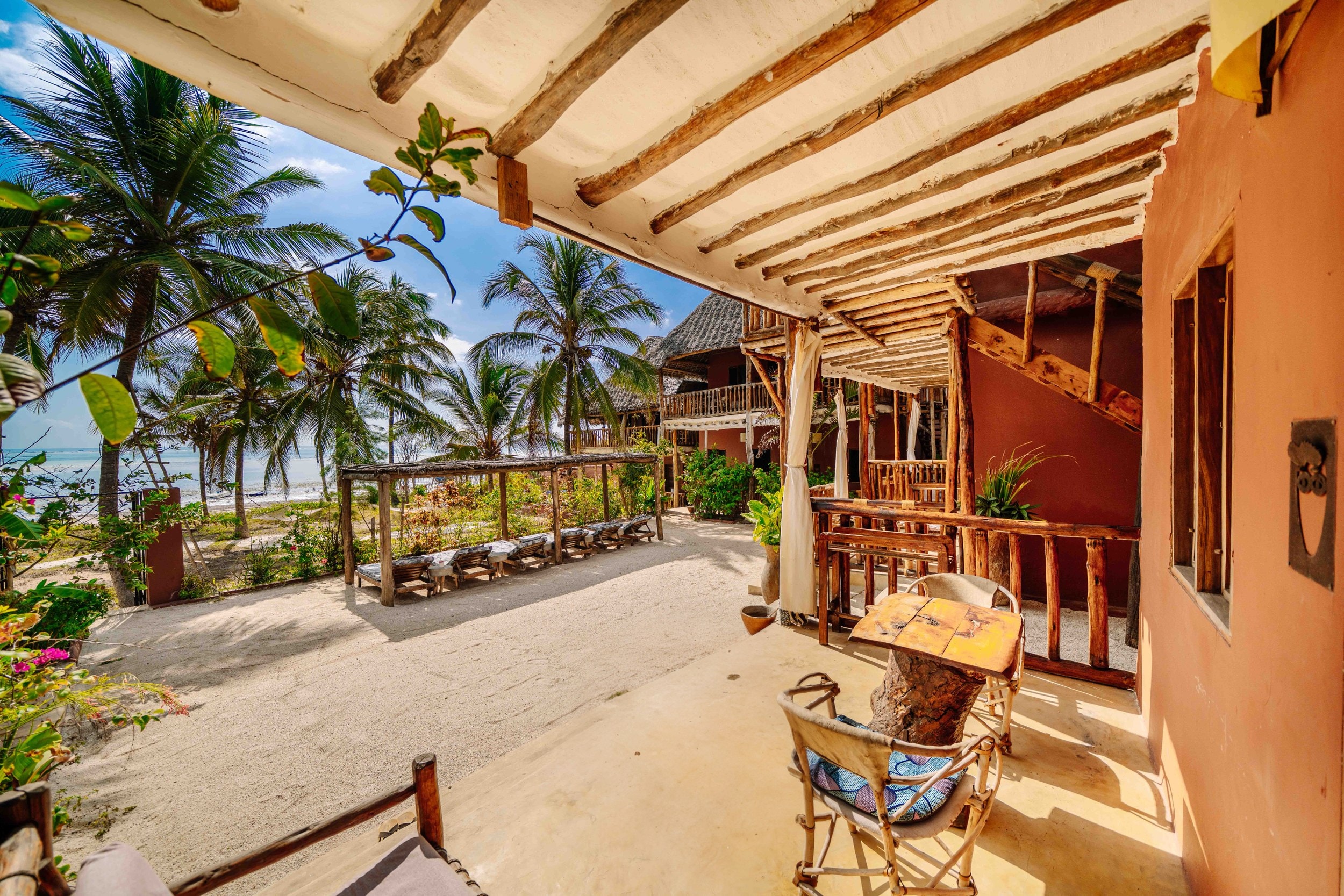 Shanuo Beach Bungalows
