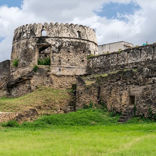 Historische Ruinen des 19. Jahrhunderts auf der Prison Island Sansibar