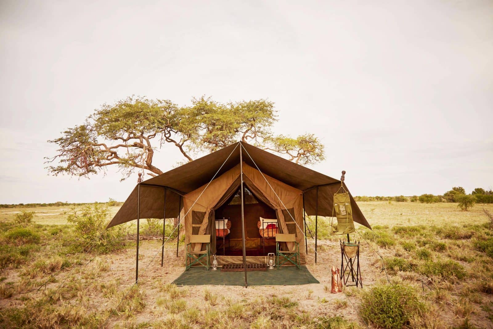 Transfer ins mobile Zelt-Camp