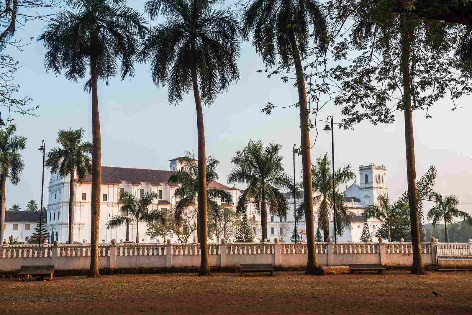 Grand-Bassam & Abidjan – koloniales Erbe und Kunstszene