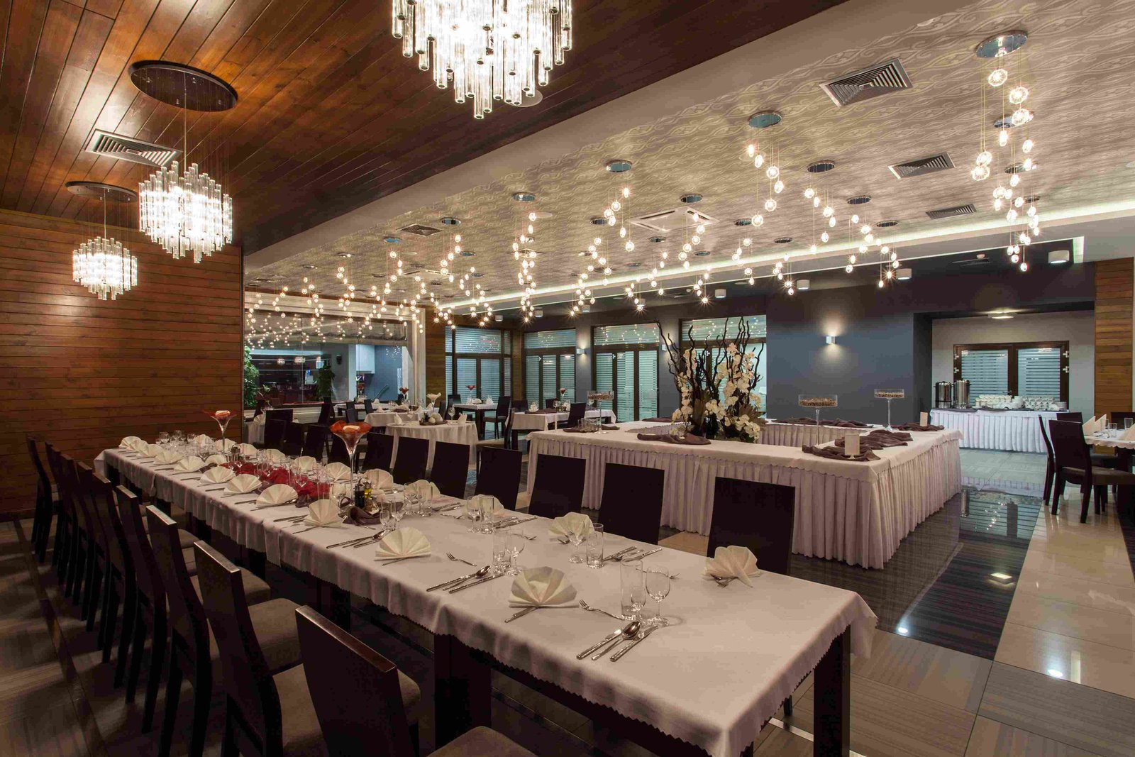 Emerson on Hurumzi Sansibar